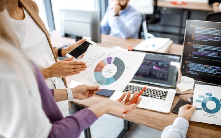The Benefits of Working with a Texas Group Insurance Broker